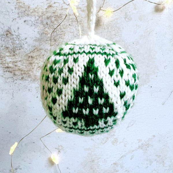 Norfolk Christmas Bauble (e-pattern)