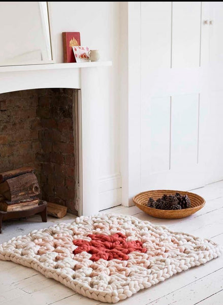 Modern Crocheted Blankets, Throws & Cushions